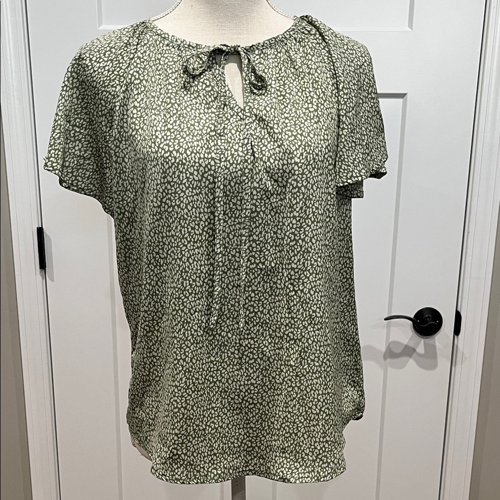 SHEIN Olive Patterned Blouse